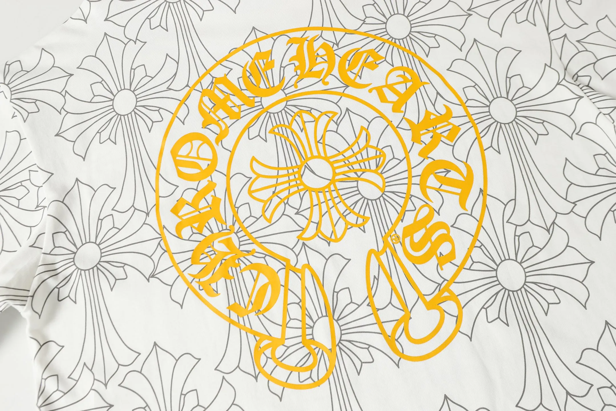 P170 Chrome Hearts CH Chrome Hearts Dark Pattern Color Horseshoe Sanskrit Short Sleeve T-shirt Uses direct injection imported machine printing Hardware and accessories are all milled and customized Correctly configured Black 2025 Chrome Hearts genuine packaging 260 grams of custom-dyed double yarn cotton Large version Loose and stylish Differentiated from low version slim and long version The upper body stretches the hips 100% commitment: top quality Do not make fast food The highest version on the market Top quality - different from the ordinary versions on the market If you care about quality, you should also respect the price. Absolutely 0 after-sales service and 0 return rate so far. It’s hard not to love the style - 260g double yarn cotton custom dyed fabric - Correct high-density main mark, washed tag, hand-sewn
